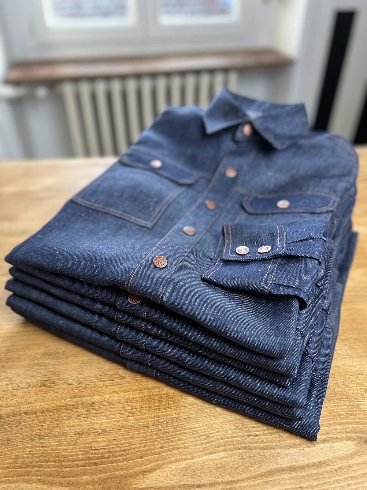 Des jeans en chanvre avec des métiers à navette à la croix-rousse