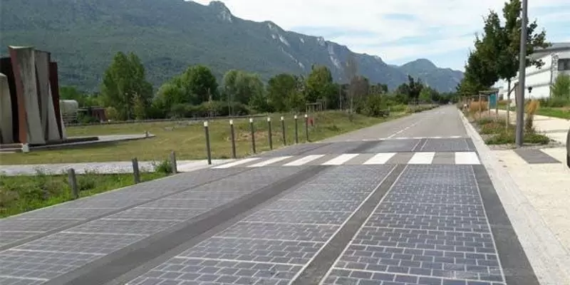 Entre Chien & Loup : Infrastructures, Énergie et Mobilités à l'INES, Bourget-du-Lac